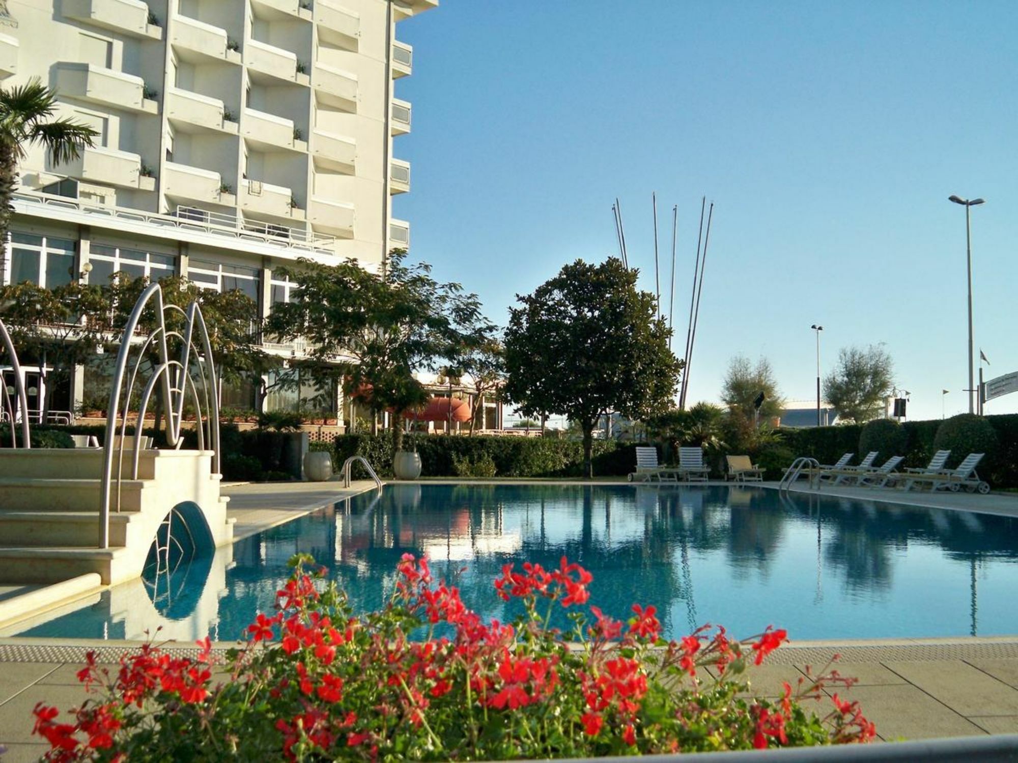 Hotel Bristol ソットマリーナ エクステリア 写真